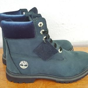 Timberland Womans Ankle Boots 8 Green Suede Velvet